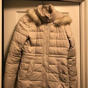 Gap women’s Cream Puffer Jacket with Faux-Fur Trim and hood